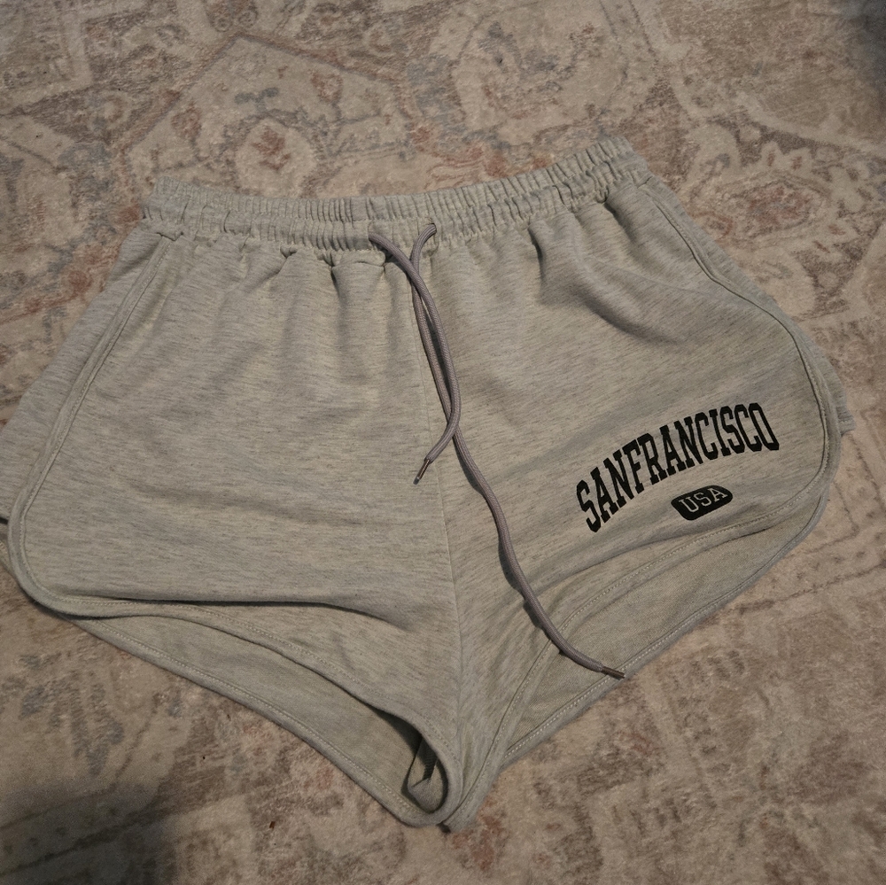 Women's size large san francisco sweatshorts